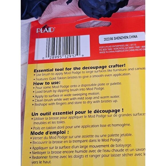 Mod Podge 4" Gold Taklon Brush Applicator By Plaid For Decoupage & Crafting - Picture 6 of 7